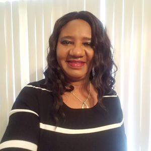 Meet your Posher, Regina